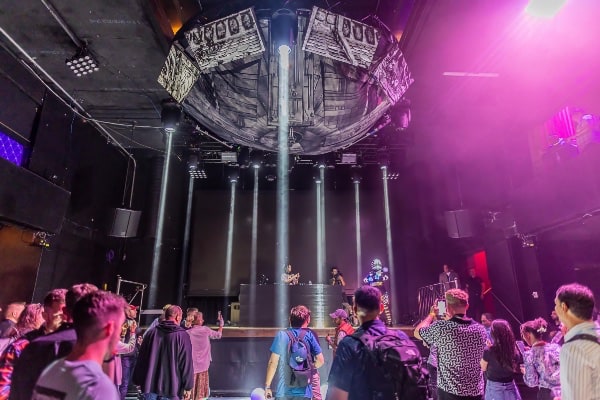 Cyberpunk enviromental experience