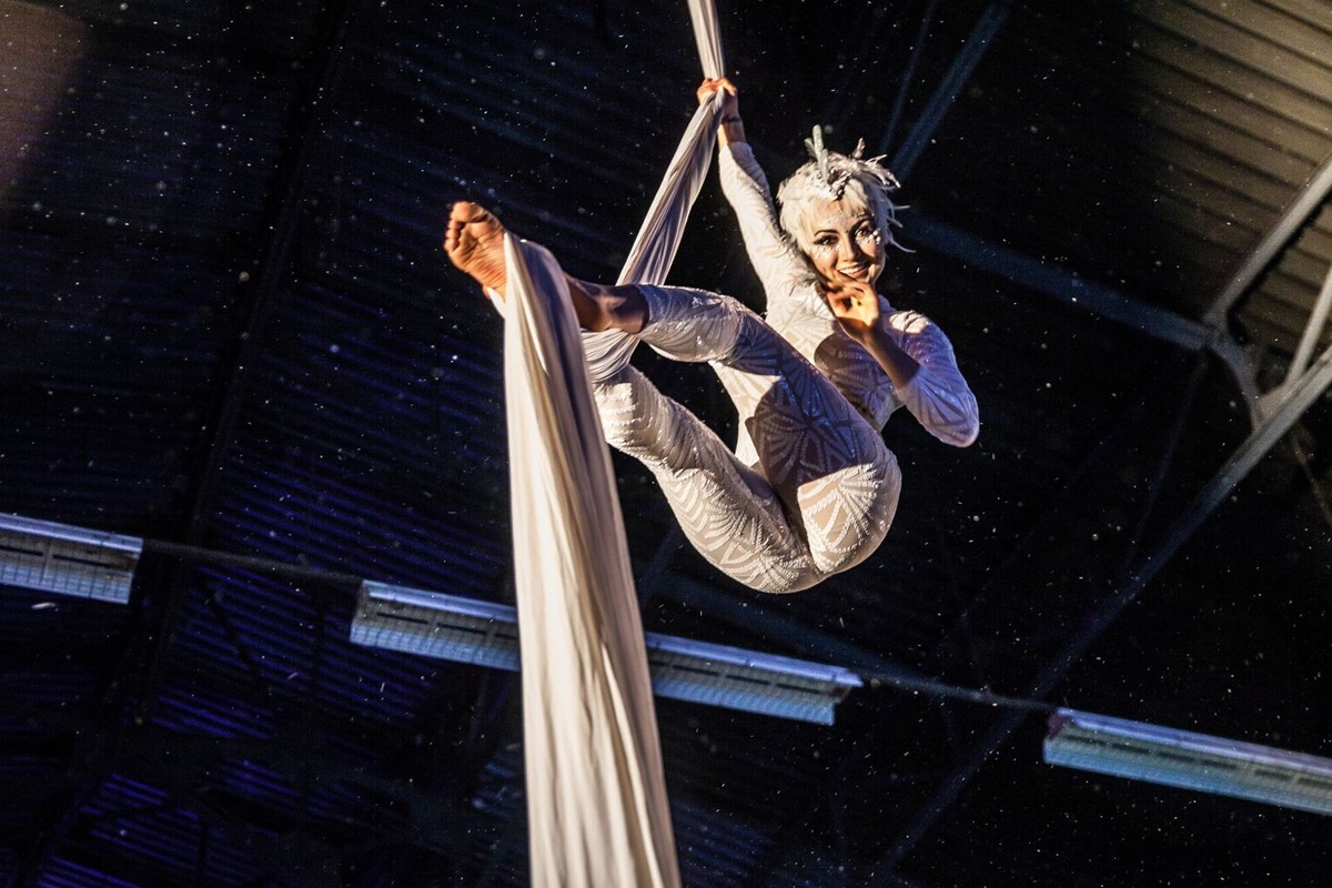 entertainment_section__0018__MG_3984 1-207_preview.jpeg